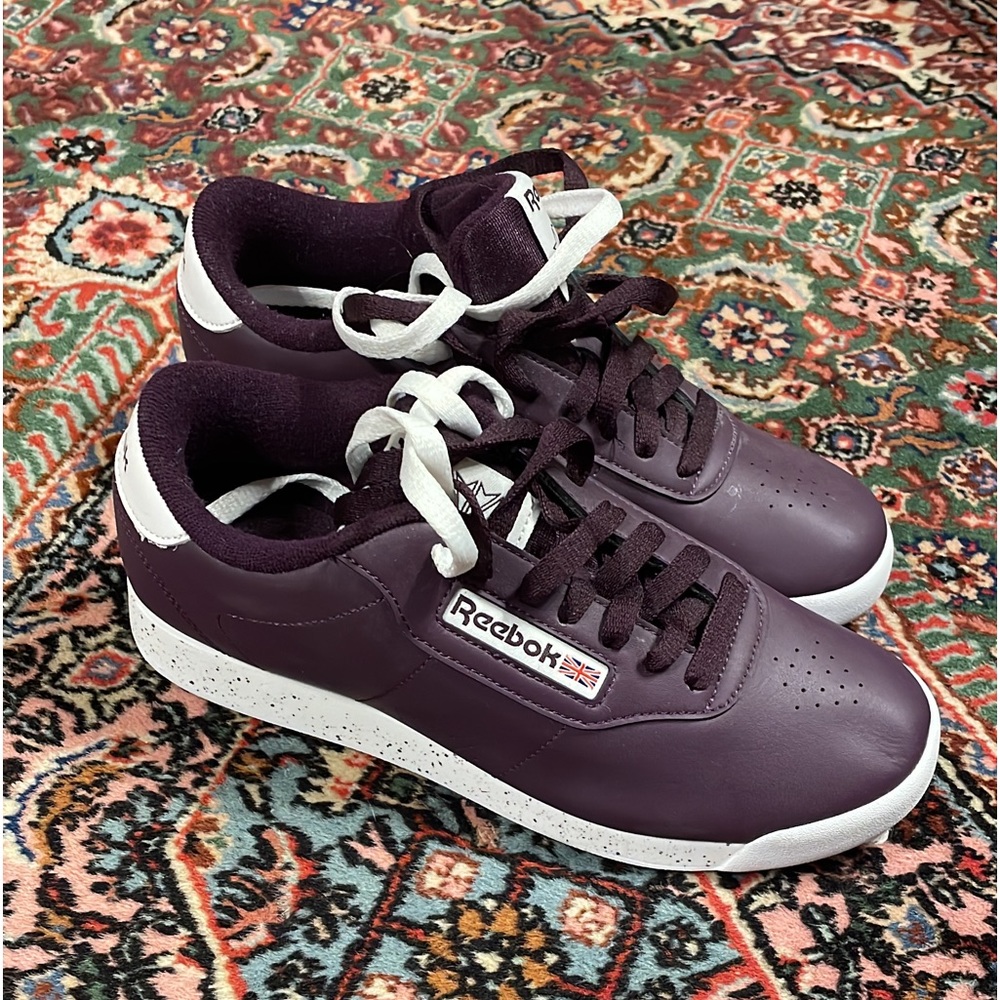 Brand new Reebok sneakers size 7